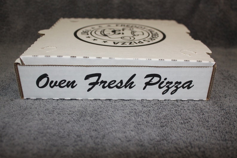 FNaF Pizza Party Box FIVE NIGHTS at FREDDYS 30 pack