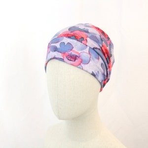 Summer chemo hat for a woman, watercolor flowers on heathered purple