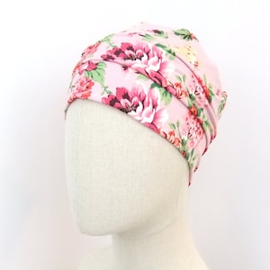 Chemo Mütze in rosa mit Blumen print