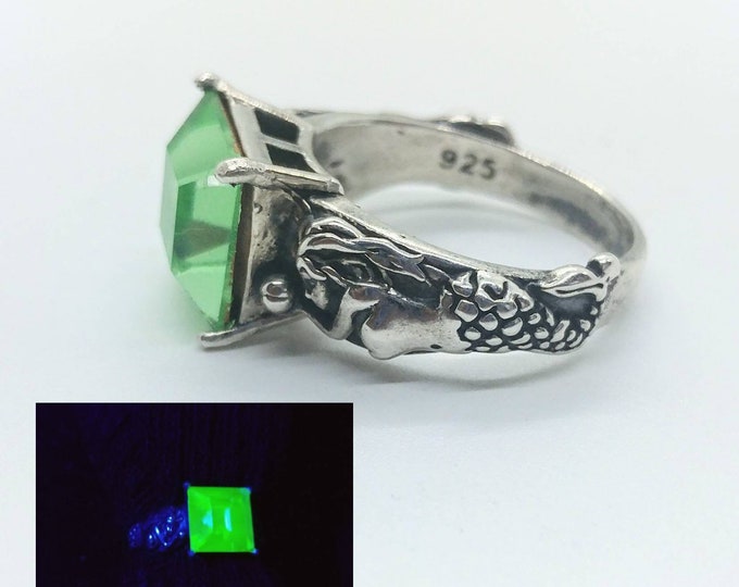 Sterling Uranium Glass Mermaid Ring Vintage Square Cut Vaseline 925 Silver