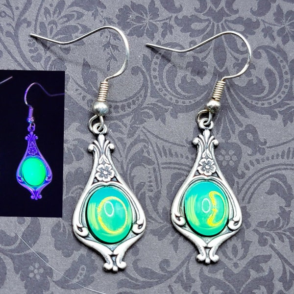Art Nouveau Uranium Glass Earrings Blue Green Mermaid Opalescent Silver Tone