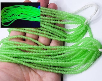 100pcs Lime Uranium Glass Beads Green Czech 4mm