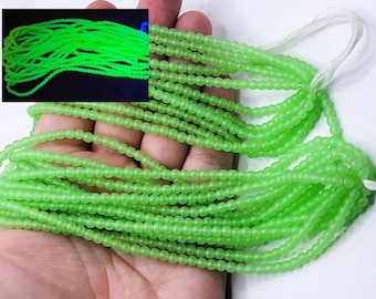 100pcs Lime Uranium Glass Beads Green Czech 4mm J2