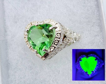 Sterling Heart Uranium Glass Ring Art Deco Filigree Green Faceted