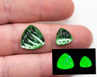 Vintage Uranium Glass Cabochon Trillion Wavy Pressed Glass Mirror Green Triangle 10mm 14mm