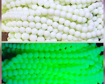 25pcs Custard Uranium Glass Beads Czech Smooth Round White 6mm 8mm