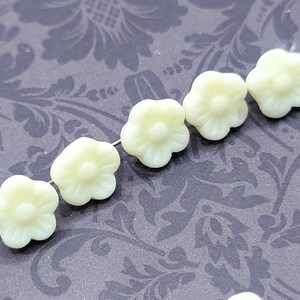 Custard Flower Uranium Glass Beads 8mm White Czech 10pcs image 4