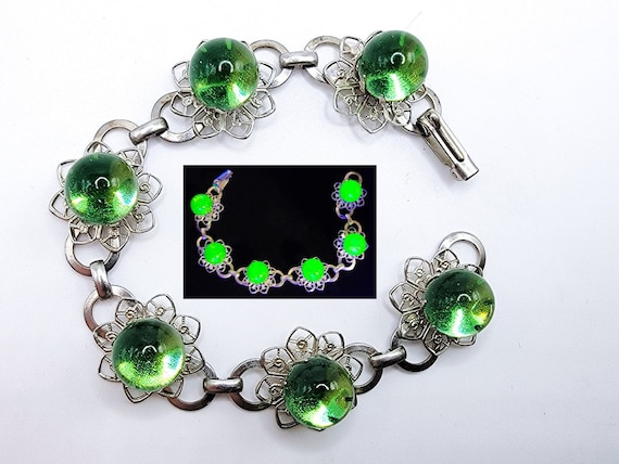 Uranium Glass Bracelet Green Marble Silver Tone F… - image 1