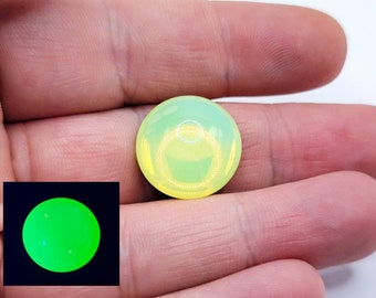 18mm Uranium Glass Cabochon Round Yellow Opal Gold Foiled Czech Glass Half Dome