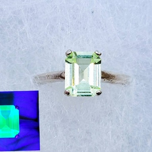Sterling Uranium Spinel Ring Solitaire Fluorescent Gem 1.75ct 925 Silver