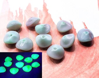 Vintage Uranium Glass Beads Pink Aqua Green  Baroque Saucer Czech Beads 11x7mm 10pcs