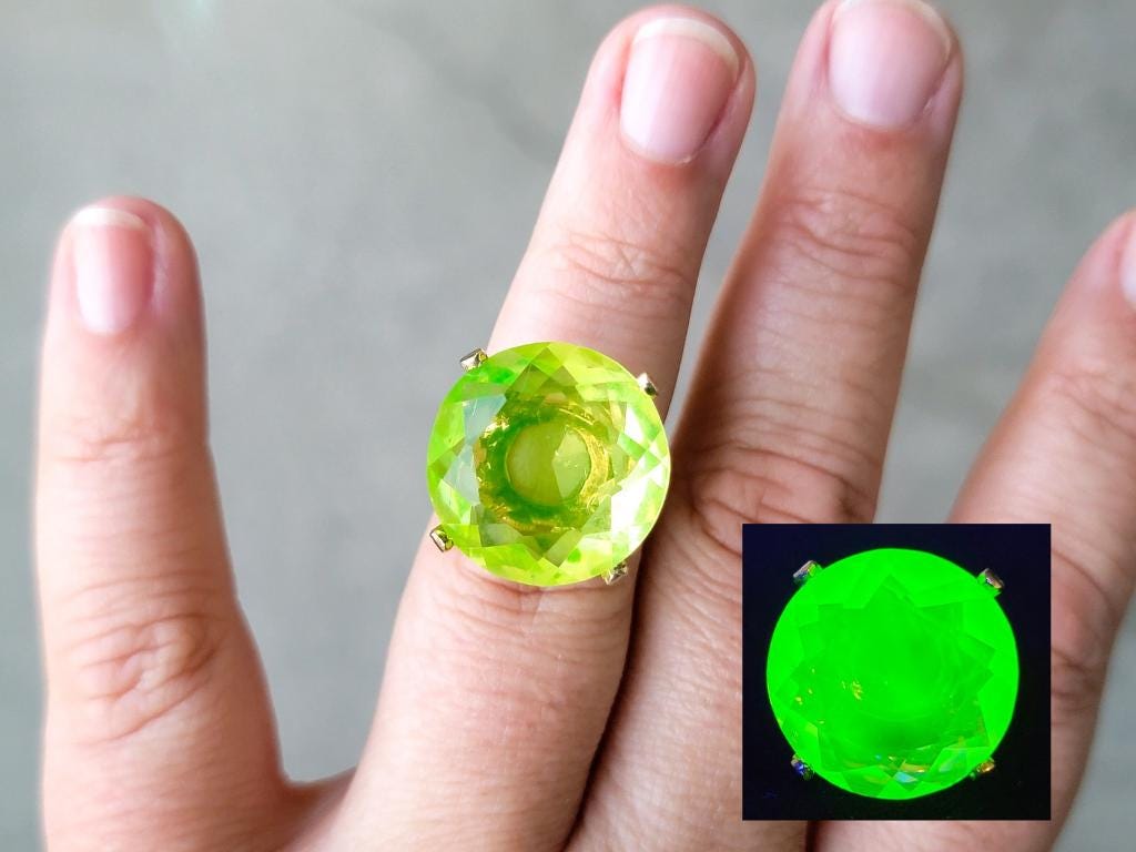14k Vaseline Glass Cocktail Ring Huge Yellow Gold Uranium Glass Size 5.75
