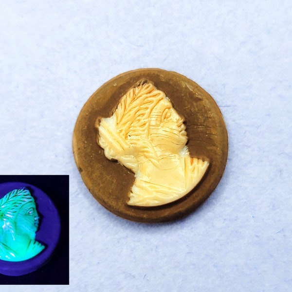 Antique Cameo Uranium Glass Cabochon Czech Painted Custard Glass 14.5mm C5