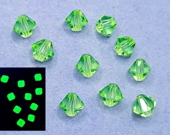 Vintage Austrian Crystal Uranium Glass Beads Green 6mm Bicone Faceted Machine Cut 10pcs L7