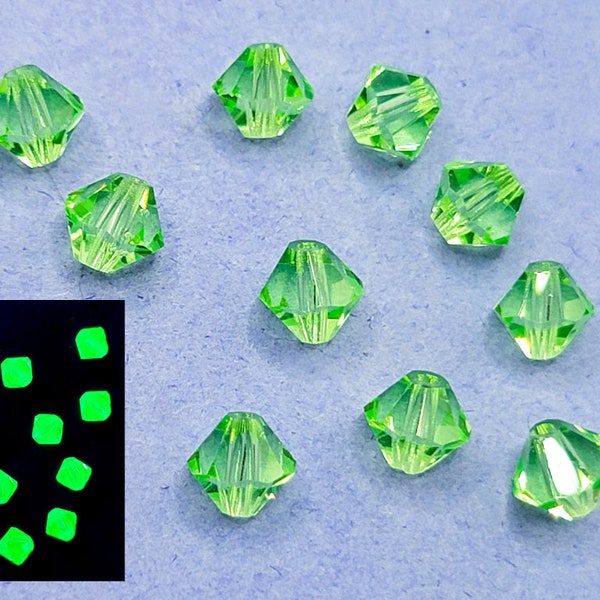 Vintage Austrian Crystal Uranium Glass Beads Green 6mm Bicone Faceted Machine Cut 10pcs L7