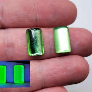 Vintage Uranium Glass Cabochon 14x8mm Green Rectangle Domed Flat Back 1960s