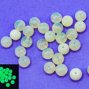 25pc Yellow Opal Uranium Glass Beads 8mm Round Czech F8