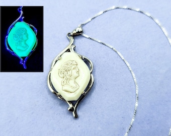 Sterling Uranium Glass Cameo Necklace 925 Silver Vintage Czech Glass