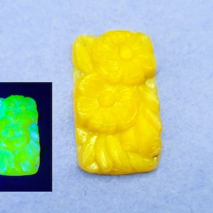Floral Uranium Glass Cabochon Vintage Czech Yellow Pressed Glass 24x14mm