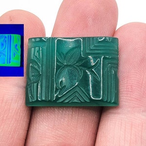 1930s Art Deco Uranium Glass Cabochon Vintage Czech Glass Chrysoprase Pressed Glass 24x18mm Jade