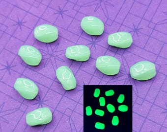Barrel Twist Uranium Glass Beads 9x7mm Opal Lime Czech 10pcs