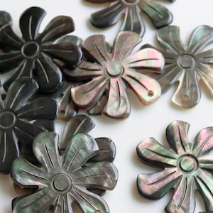 32mm Natural shell hand-carved black shell sunflower loose beads pendant earrings hairpin semi-finished DIY jewelry accessories.One pendant image 1