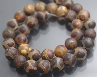 8mm/10mm Tibetan Agate Round Beads,15 inches one starand