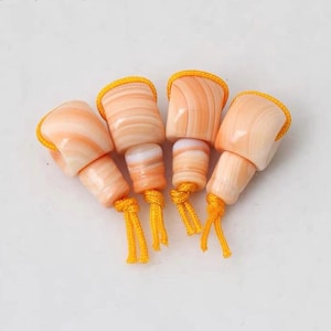 Cuentas de gurú de concha en espiral natural, suministro de cuentas de gurú de concha, cuentas de gurú de concha, cuentas en T de tres agujeros para hacer mala, un juego