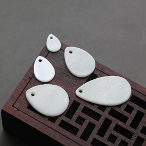 Natural Freshwater Shell Teardrop beads,Teardrop Shells Beads,Shell beads accessories,shells beads.50 beads