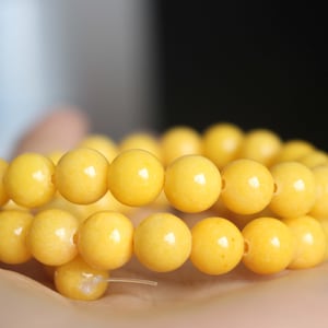 Yellow Mountain Jade Beads,Candy Jade Beads,4mm/6mm/8mm/10mm/12mm Smooth and Round  Beads,15 inches one starand
