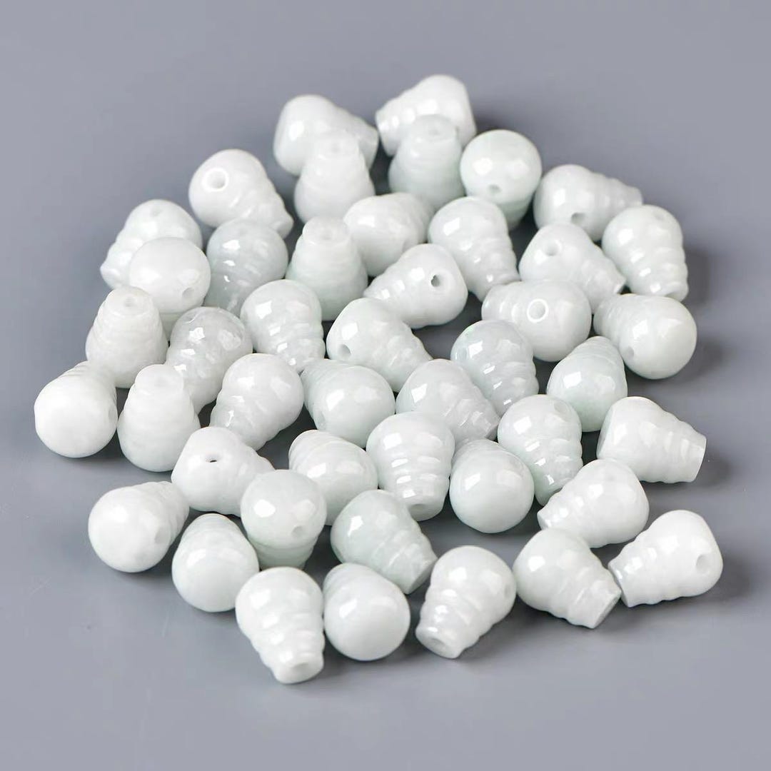 Onyx Guru bead with a 3-hole T-conector and tube bead, round
