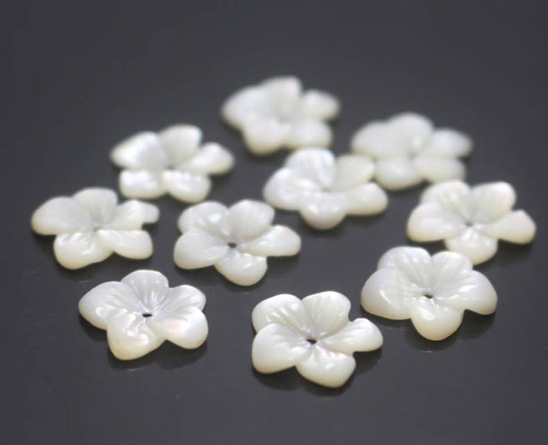 200 pcs Natural MOP Shell Flower Beads,White Shell Flower Beads,Shell Flowers