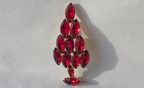 Red Navette Christmas Tree Pin, Mid Century 1960s… - image 1