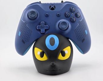 Shiny Umbreon controller holder