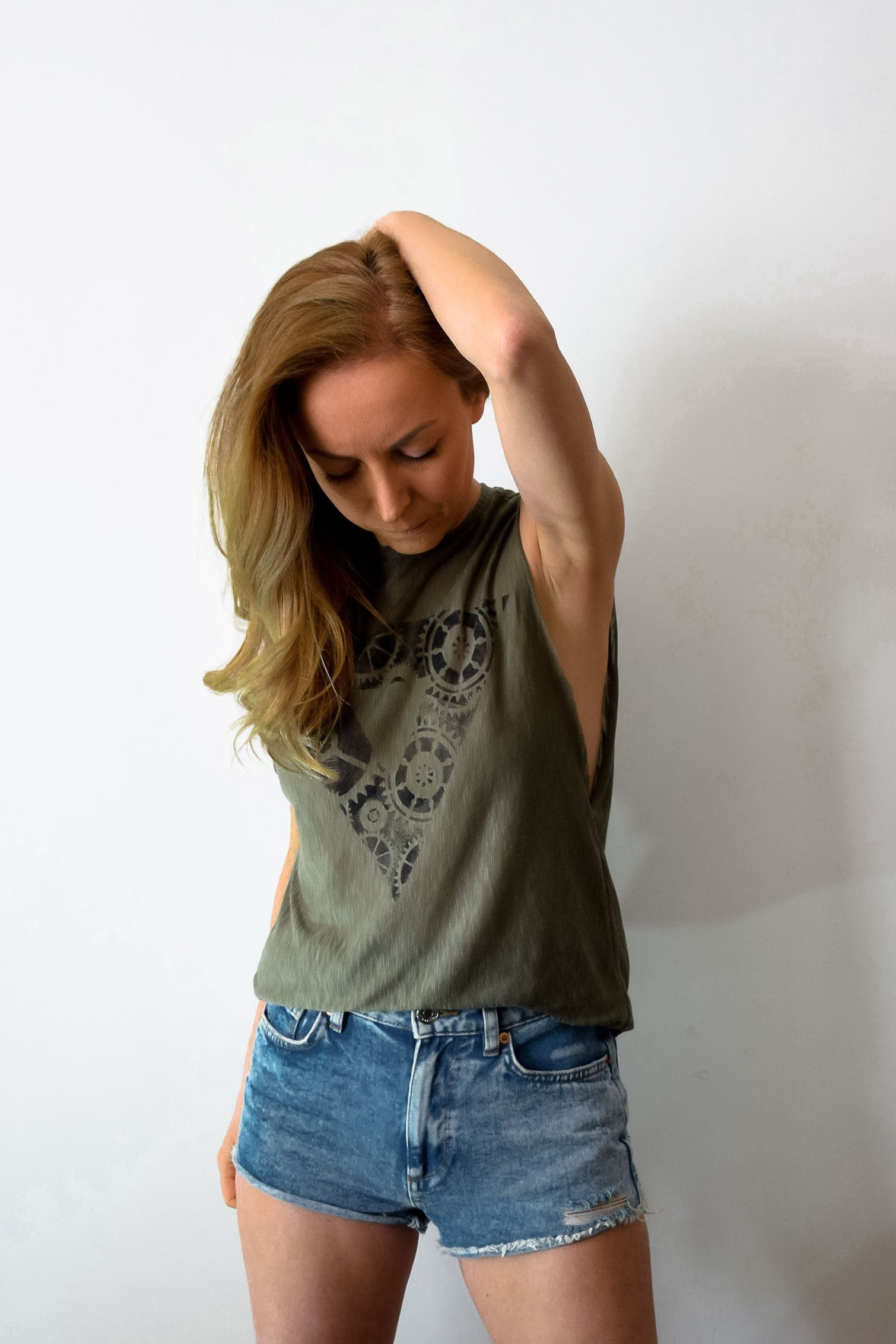 Triangle Abstract Hand Print on Drop Armhole Tank Top in Black and