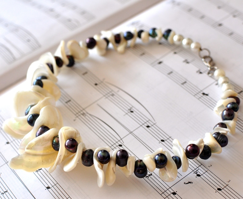 June Cancer necklace Short black white necklace Gemstone choker boho necklace Elegant black pearls and white Mother-of-Pearl necklace