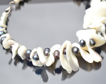 Collier Ras De Cou Vintage En Bronze Artisanal | Bijou Ancien De Grèce | Occasion Authentique
