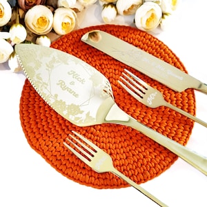 Juego de corte de pastel de bodas con champán y tenedores - Cuchillo y servidor con grabado floral - Regalo personalizado para novios o despedidas de soltera