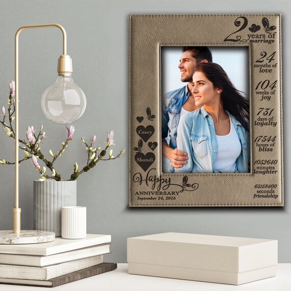 Engraved Leather Picture Frame for Couple 5x 7 Horizontal Second 2nd Anniversary Picture Frame BELLA BUSTA 2 Years Anniversary Engraved Leather Picture Frame for Couple 5x 7 Horizontal Second 2nd Anniversary Picture Frame BELLA BUSTA 2 Years Anniversary