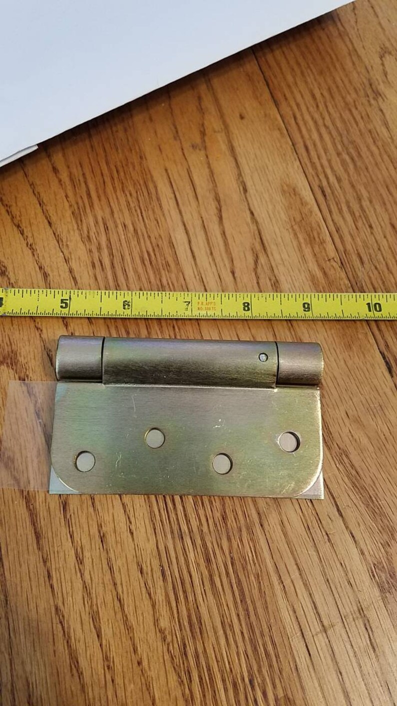 Hager Heavy duty spring loaded door hinges 2-pack