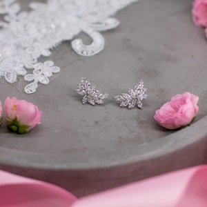 Color choice: Bridal earrings, silver wedding jewelry, bridal sparkling earrings, cubic zirconia earrings, Bridal Jewelry 画像 1