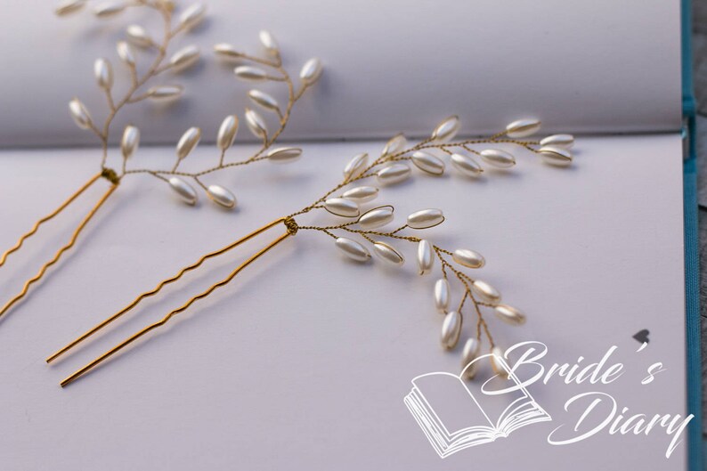 Bridal hair pin, Pearl Hair pins, gold hair pins with pearls image 4