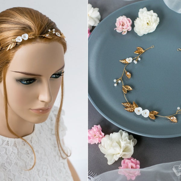 Vintage Brautkranz mit Blumen und Perlen, Braut Haarschmuck, Kopfschmuck Hochzeit