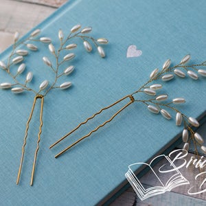 Bridal hair pin, Pearl Hair pins, gold hair pins with pearls image 3