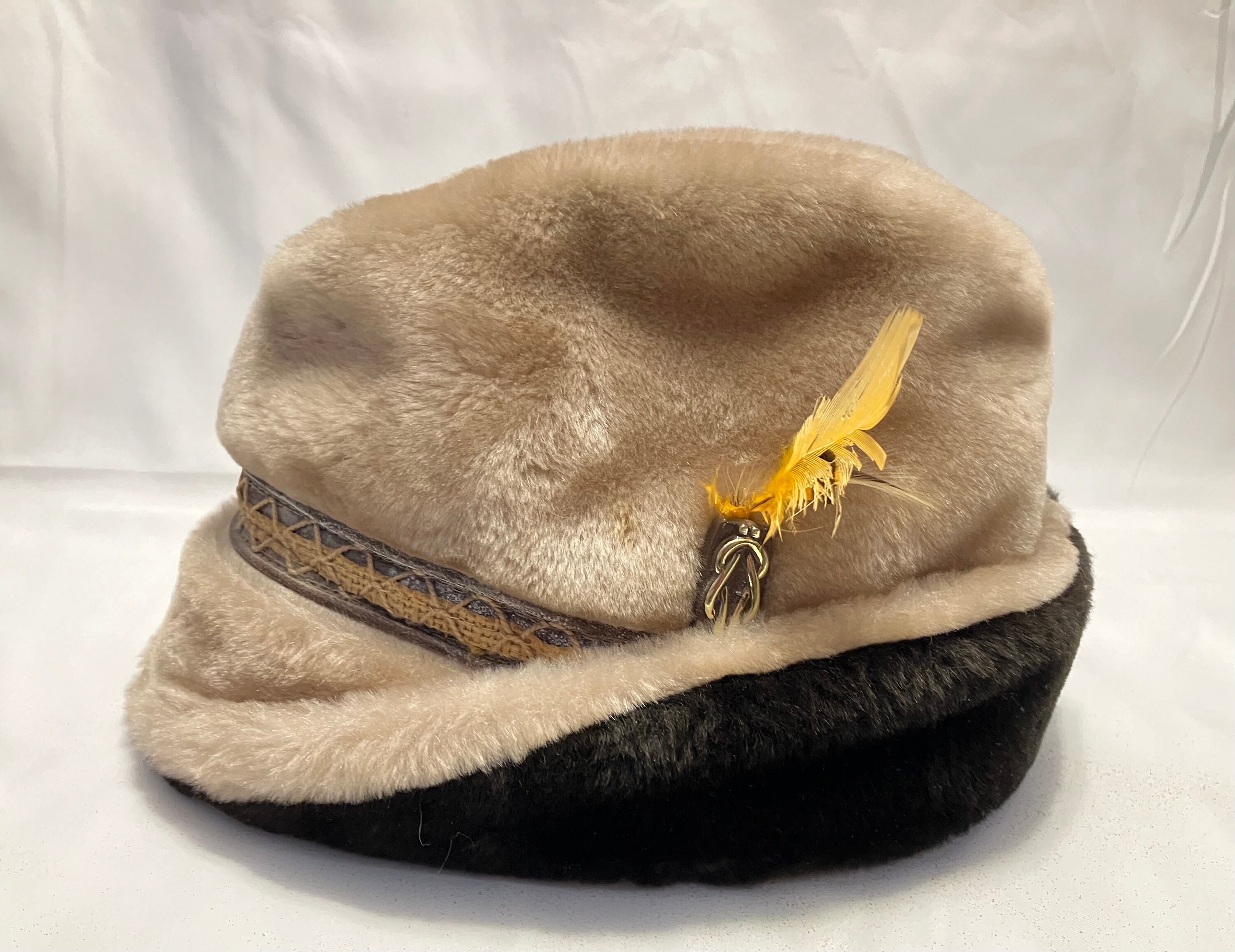 VINTAGE STETSON‎ FUR HAT Vintage Hats Stetson Fur Hat Brown Leather Selah Trapper Hat  main image 2