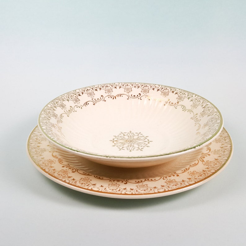 Holiday China Snowflake China Gold China Berry Bowls Berry Bowls /& Bread Plates Set Mismatched China Small Bowls Bread Plates