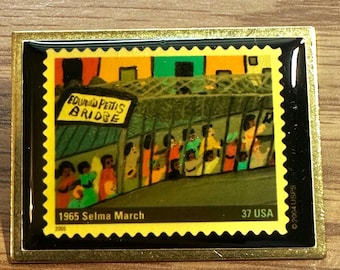 Goldener 1965 März auf Selma Anstecker - USPS Replica Stamp Anstecker