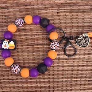 Halloween Keychain Wristlet.  BOO keyfob Wristlet