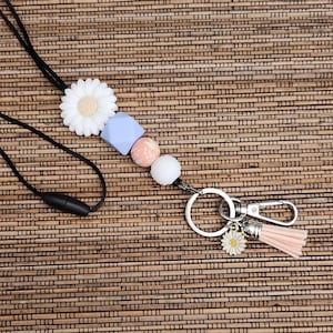 Daisy Badge Lanyard