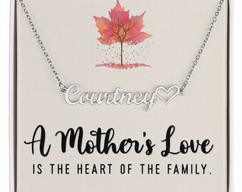 Personalized Name Necklace with Heart Character: Perfect Gift for Mom